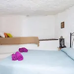 בית נופש Casa Cueva Gaspara *